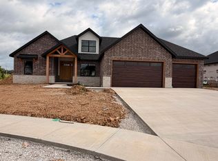 1749 E Skyline, Ozark, MO 65721