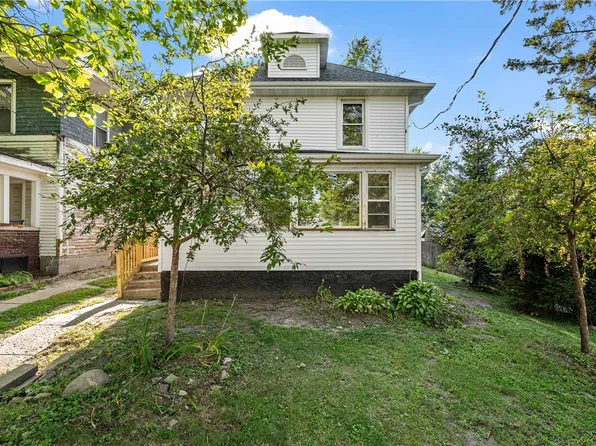 1606 E 12th St, Des Moines, IA 50316