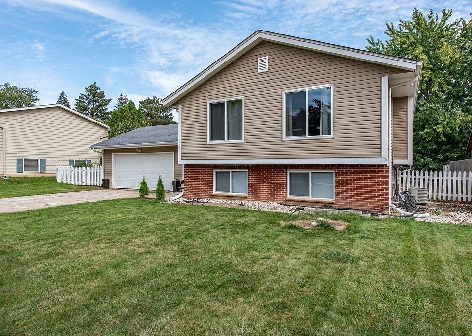 1st image of 507 Willow Ct