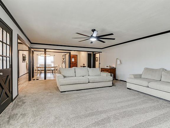 5th image of 1812 Edinburg Ct