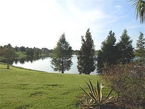 spectacular pond in rear