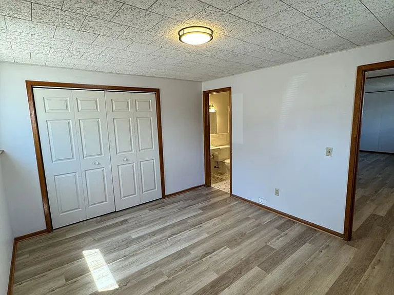 620 W Center St — Photo 5