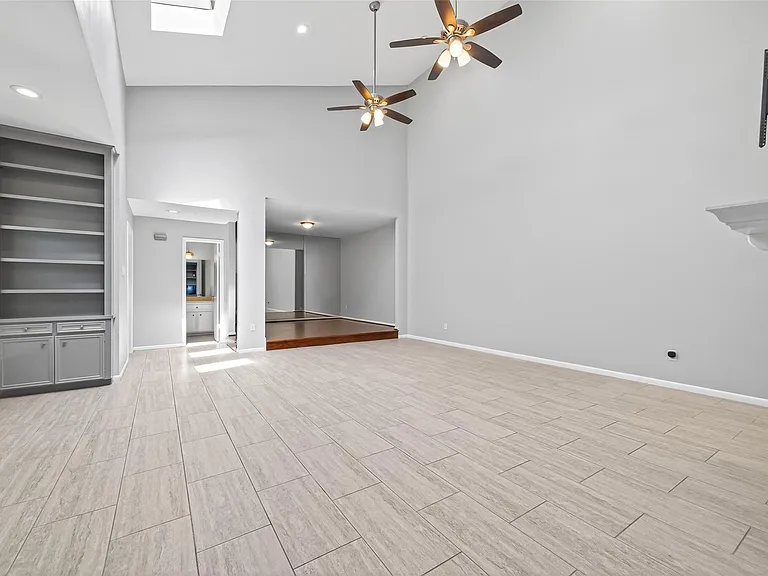 5218 Palmetto St — Photo 11