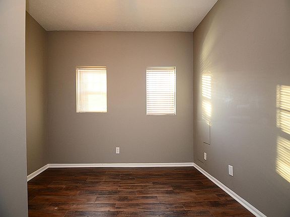 2nd image of 651 S 19th Ave