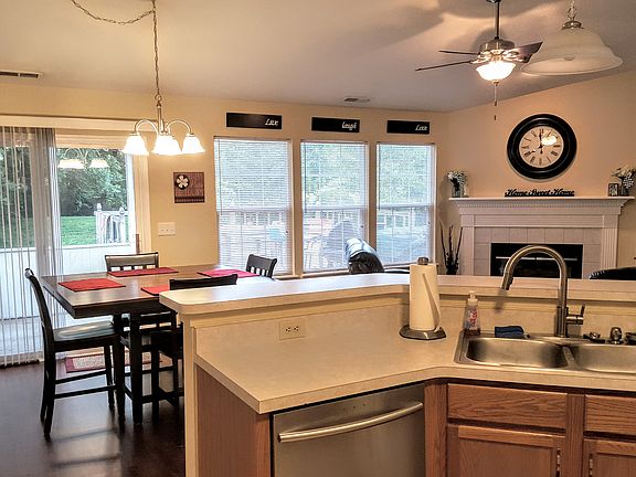 2nd image of 5406 Chestnut Woods Dr