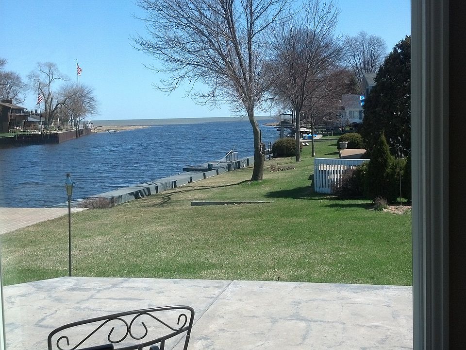 1st image of 191 River Trail Dr