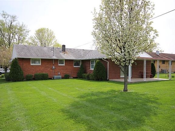5th image of 555 Barbara Dr