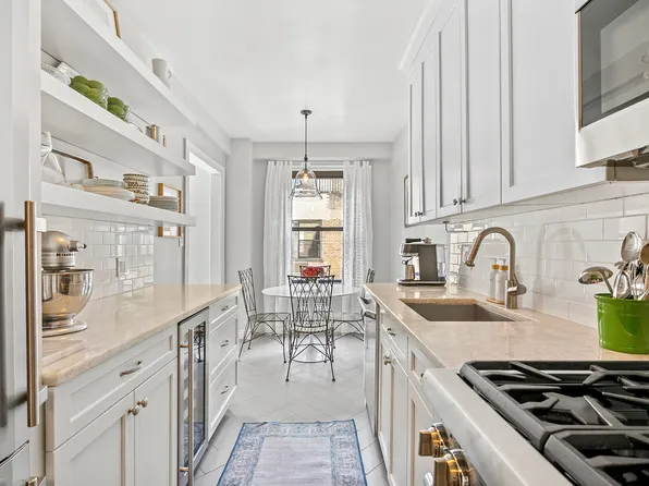 205 East 78th Street image 5 of 8