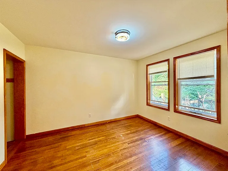 18 Bigelow St #18 — Photo 6