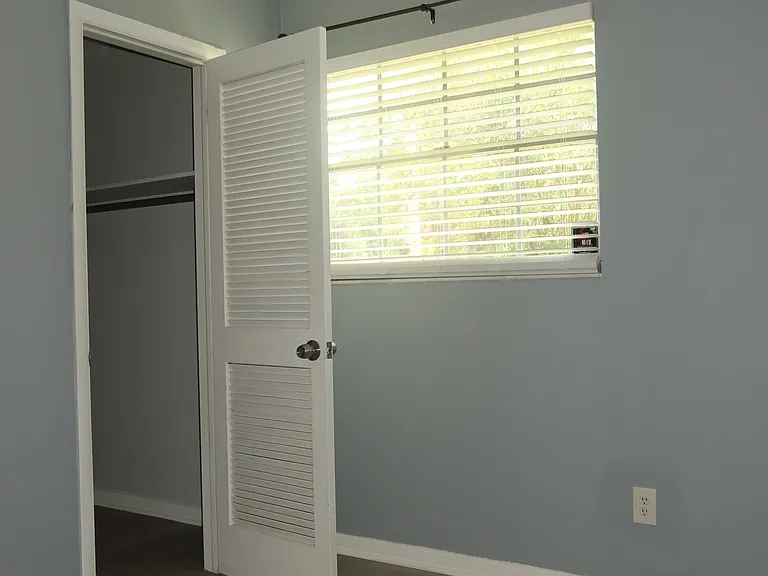 8211 Gwendolyn Rd — Photo 15