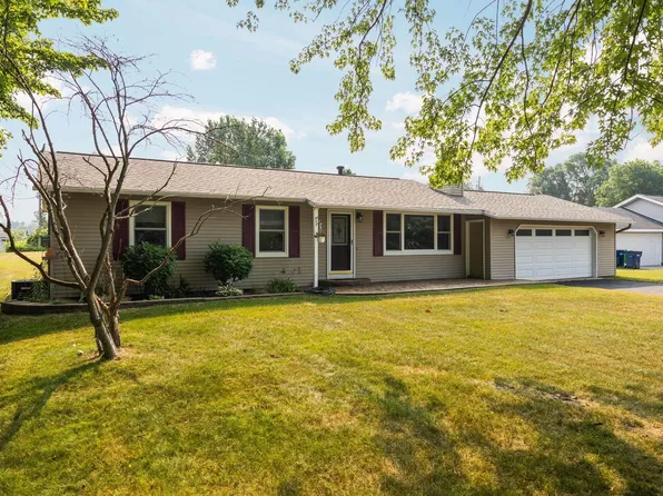 856 Meadow Dr, Traverse City, MI 49685