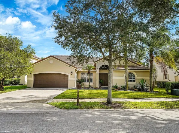 864 Verona Lake Dr, Weston, FL 33326