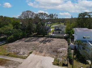 2590 Floyd St #10, Sarasota, FL 34239