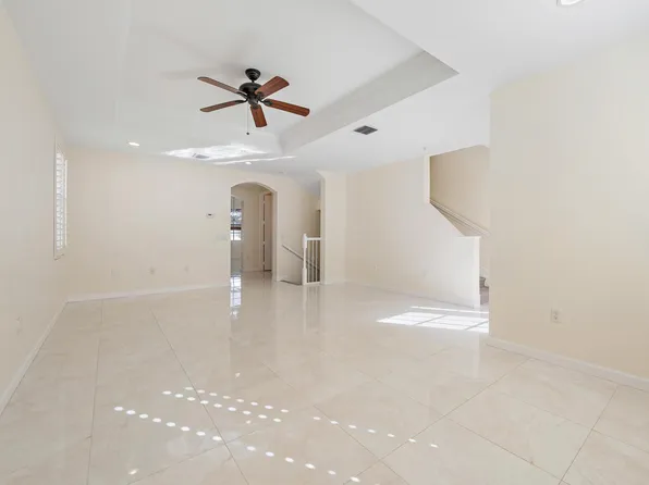 2404 San Pietro Circle, Palm Beach Gardens, FL 33410