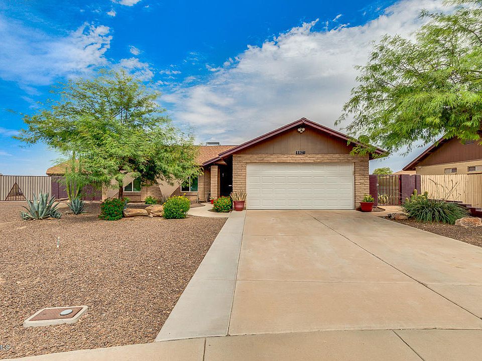 1st image of 8821 N 84th Dr