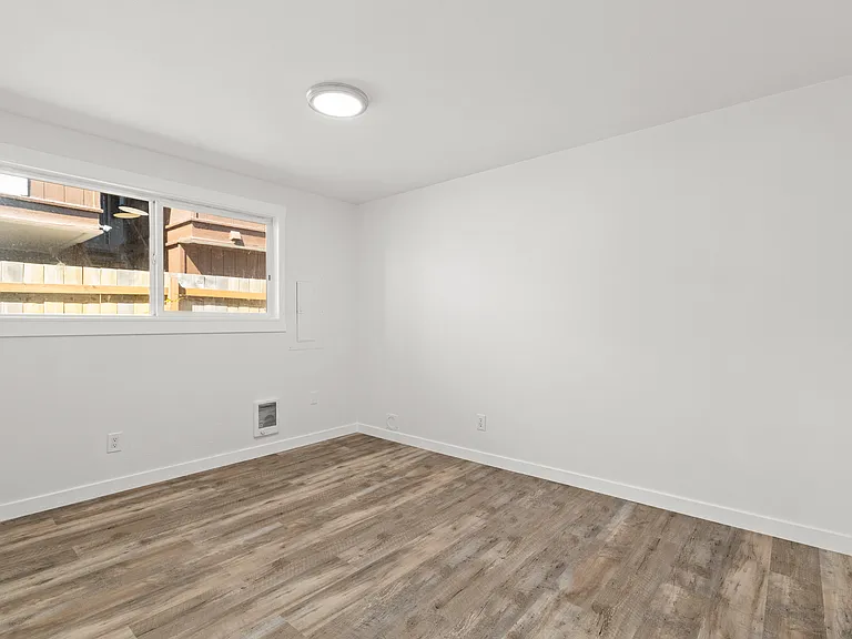 813 Woodford Ave N #3 — Photo 16
