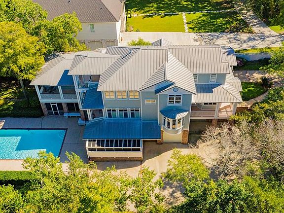 2nd image of 113 Wisteria Ln
