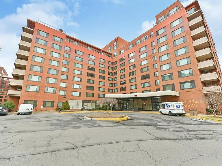 River Place South Building which also houses the fitness center.The outdoor swimming pool is just to the left of this building.