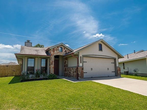 2nd image of 2613 Alexander Valley Ct