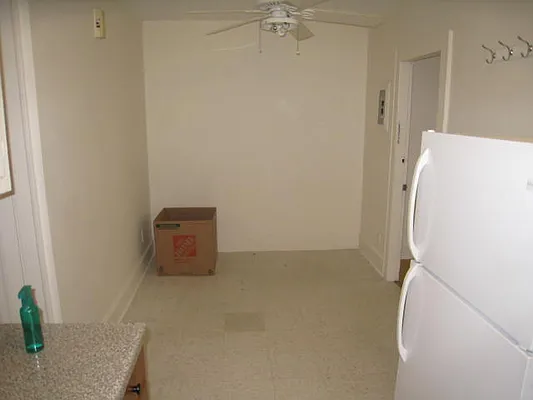 Rented by Alexiou Realty | media 9