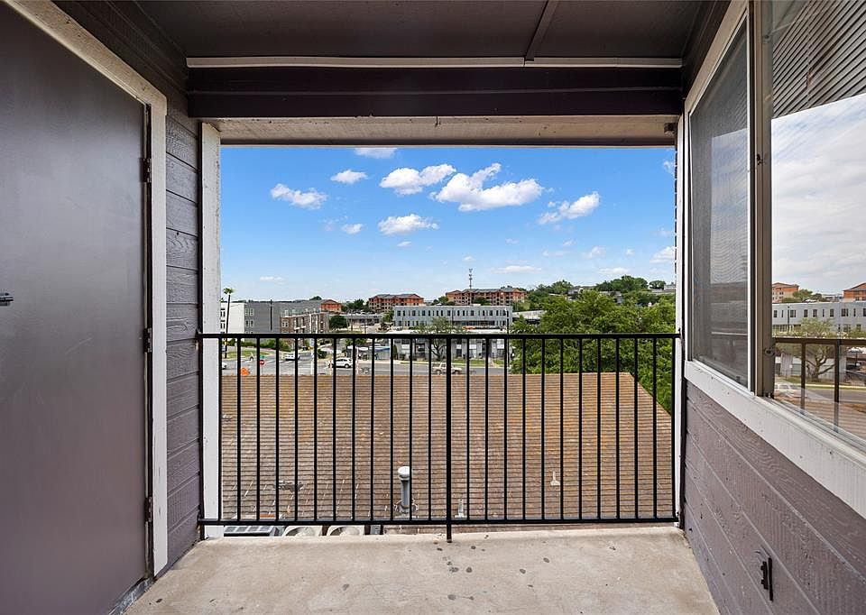 1840 Burton Dr Austin, TX, 78741 Apartments for Rent Zillow