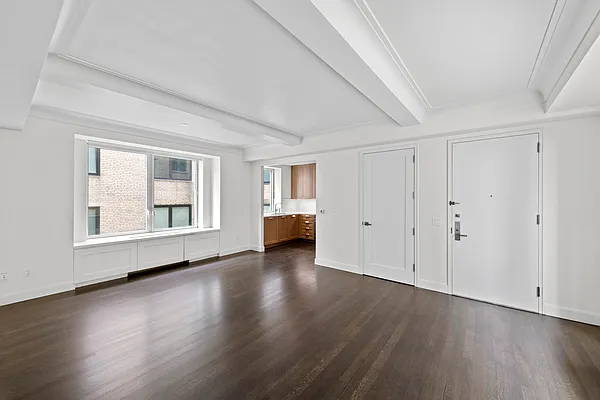 Rented by SERHANT. | media 15