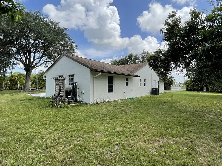 17548 32nd Ln N — Photo 7
