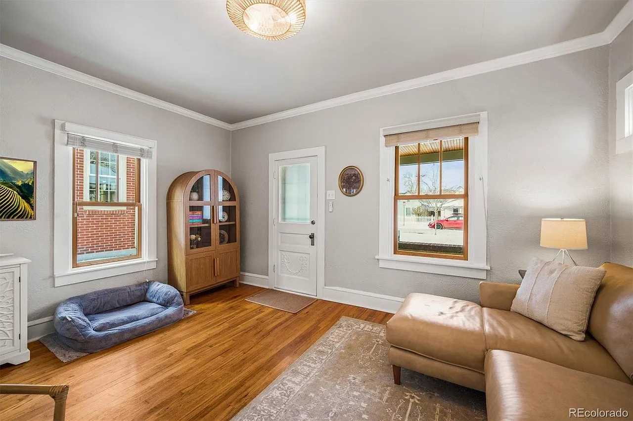 1 bed, 1121 sqft, $2,900 — Photo 2