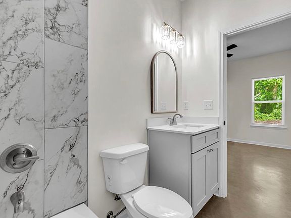 5th image of 1374 Dow Pl