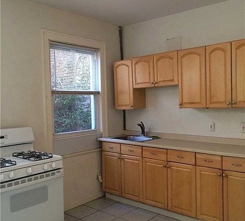 5th image of 4015 214th Pl APT 2