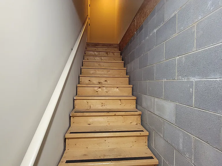 652 Grays Pointe Ct — Photo 22