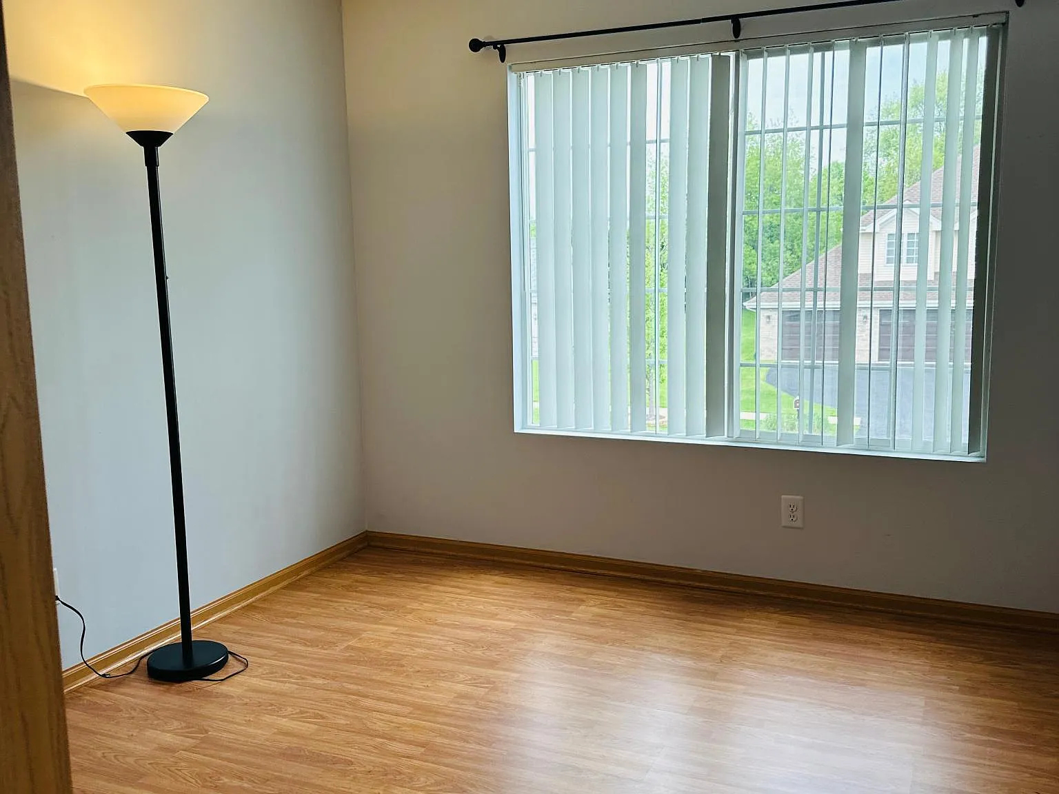 2 bed, 1060 sqft, $1,650 — Photo 3