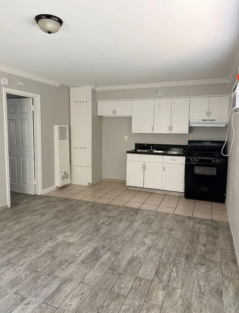 1266 W. Stoneridge Ct. — Photo 4