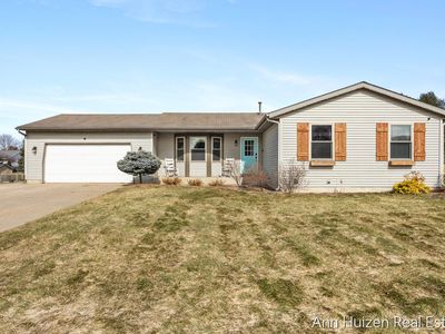 1829 Sunset Dr, Dorr, MI, 49323