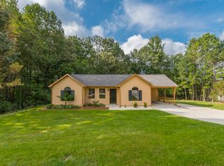 4174 Warren Rd, Flowery Branch, GA 30542