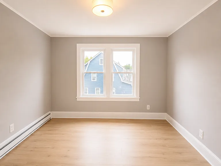 1013-1015 Prospect St #2L — Photo 3