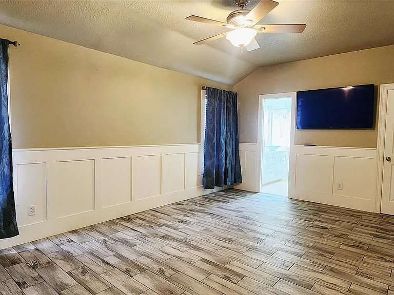 213 Mango St — Photo 19