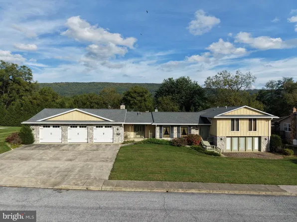 526 N 5th St, Mc Connellsburg, PA 17233