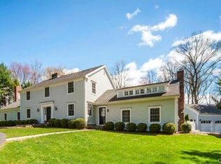4 Wheat Ln, Darien, CT 06820