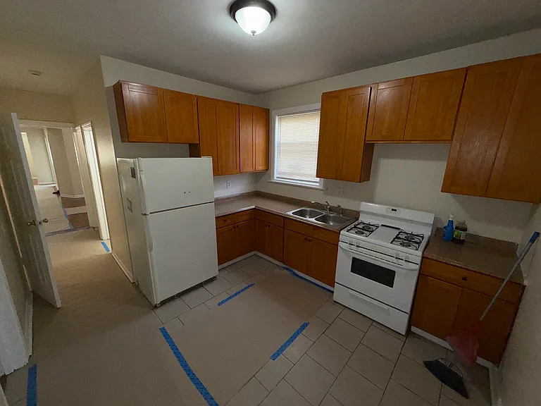 7423 S Saint Lawrence Ave — Photo 16