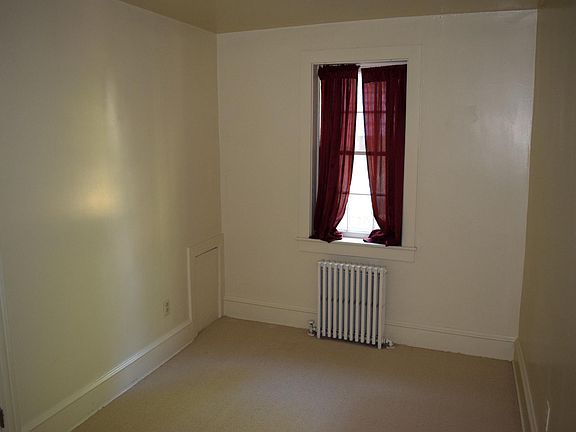 4th image of 105 W Main St #1A