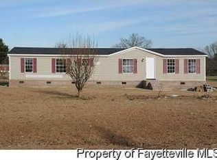 6598 Cedar Oaks Cir, Hope Mills, NC 28348