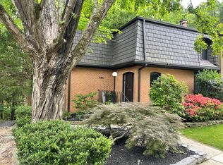 10883 Deborah Dr, Potomac, MD 20854