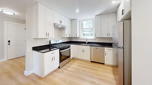 8 Curtis St #2 Photo 1