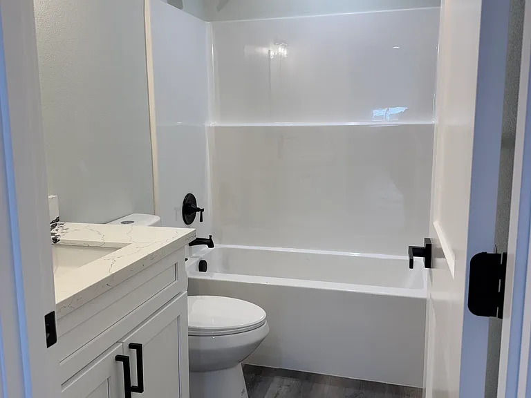Main bathroom