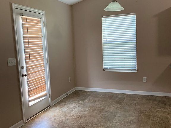 4th image of 7312 Village Acre Dr