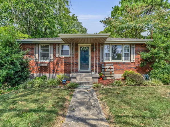 1240 Bell Grimes Ln, Nashville, TN 37207