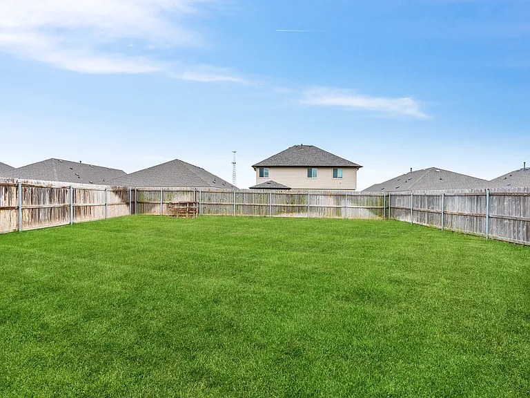 1142 Natchez Dr — Photo 42