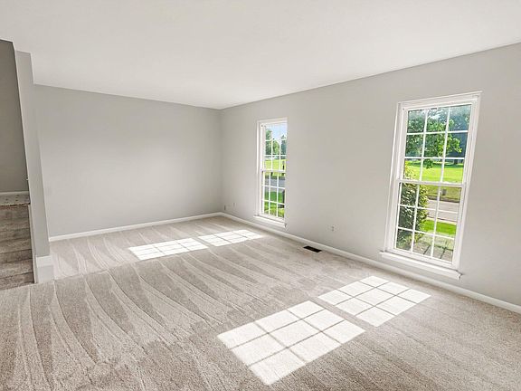 3rd image of 3268 Alpine Dr