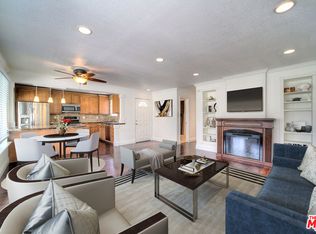 961 Darrell St, Costa Mesa, CA 92627